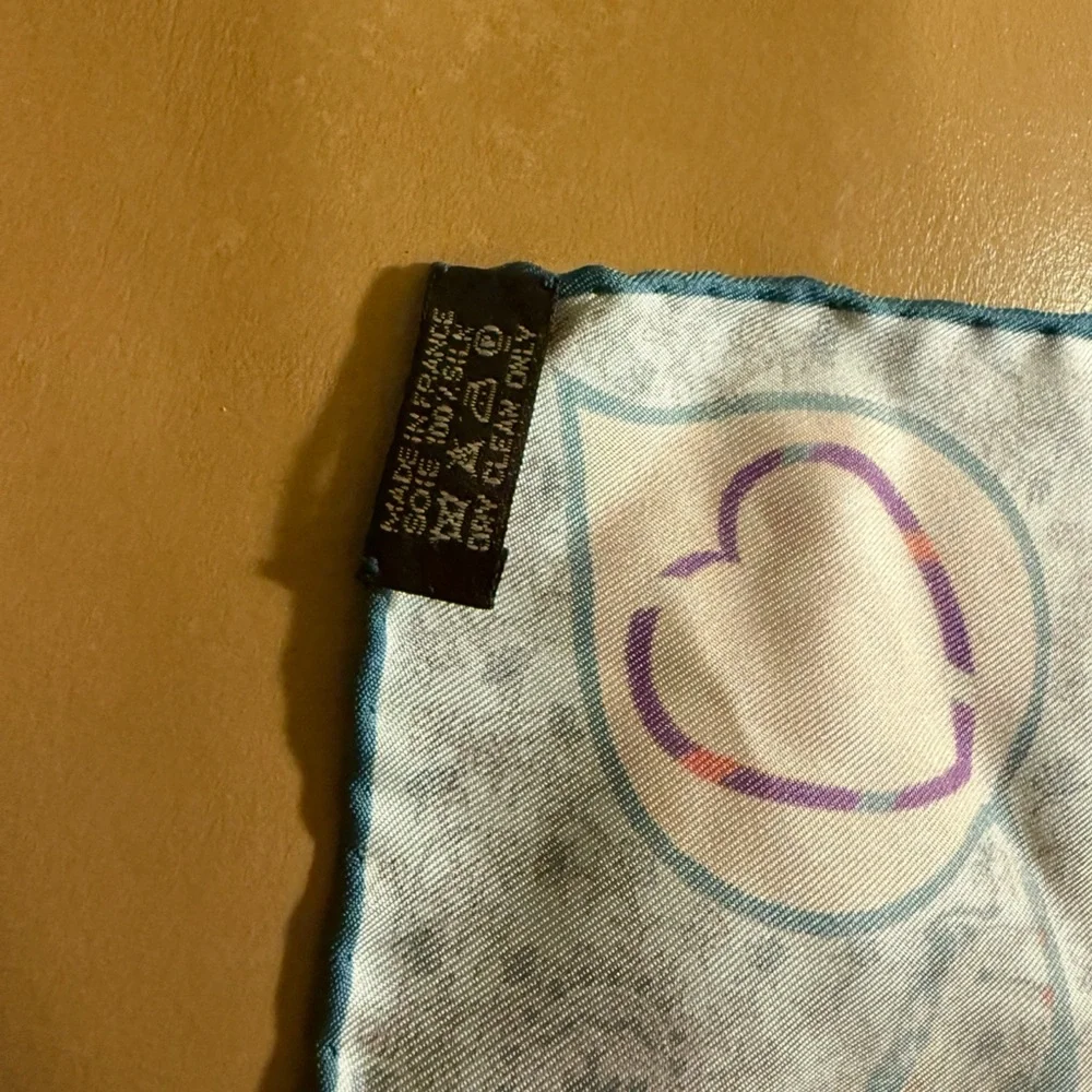 Hermes Handkerchief / pocket scarf / pocket square - Picture 5 of 5